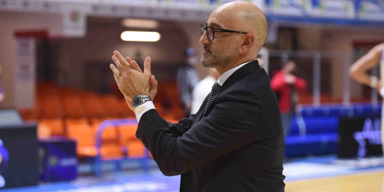 https://www.newbasketbrindisi.it/wp-content/uploads/2021/05/DSC_9598-1280x640.jpg