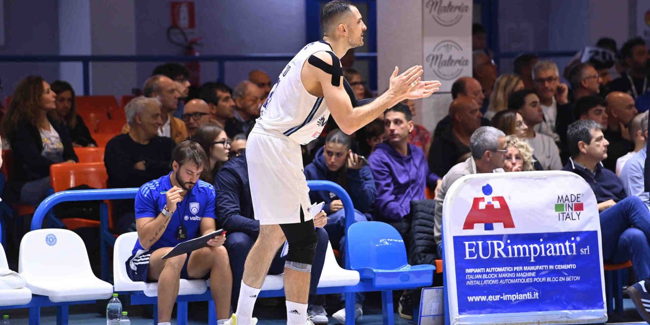 https://www.newbasketbrindisi.it/wp-content/uploads/2024/11/DSC_2812-1280x640.jpg