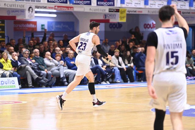 Brindisi si scuote e batte Piacenza al termine di un match combattuto